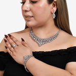 Load image into Gallery viewer, Celestique Crown Diamond Necklace Set