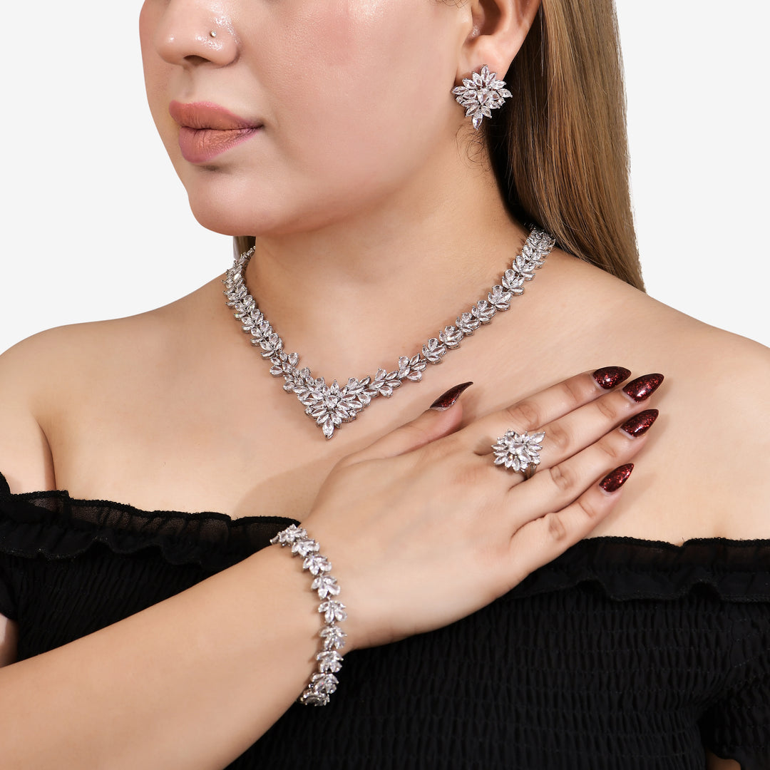Flora Flash Diamond Necklace Set
