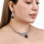 Load image into Gallery viewer, Emerald Empress Necklace Set
