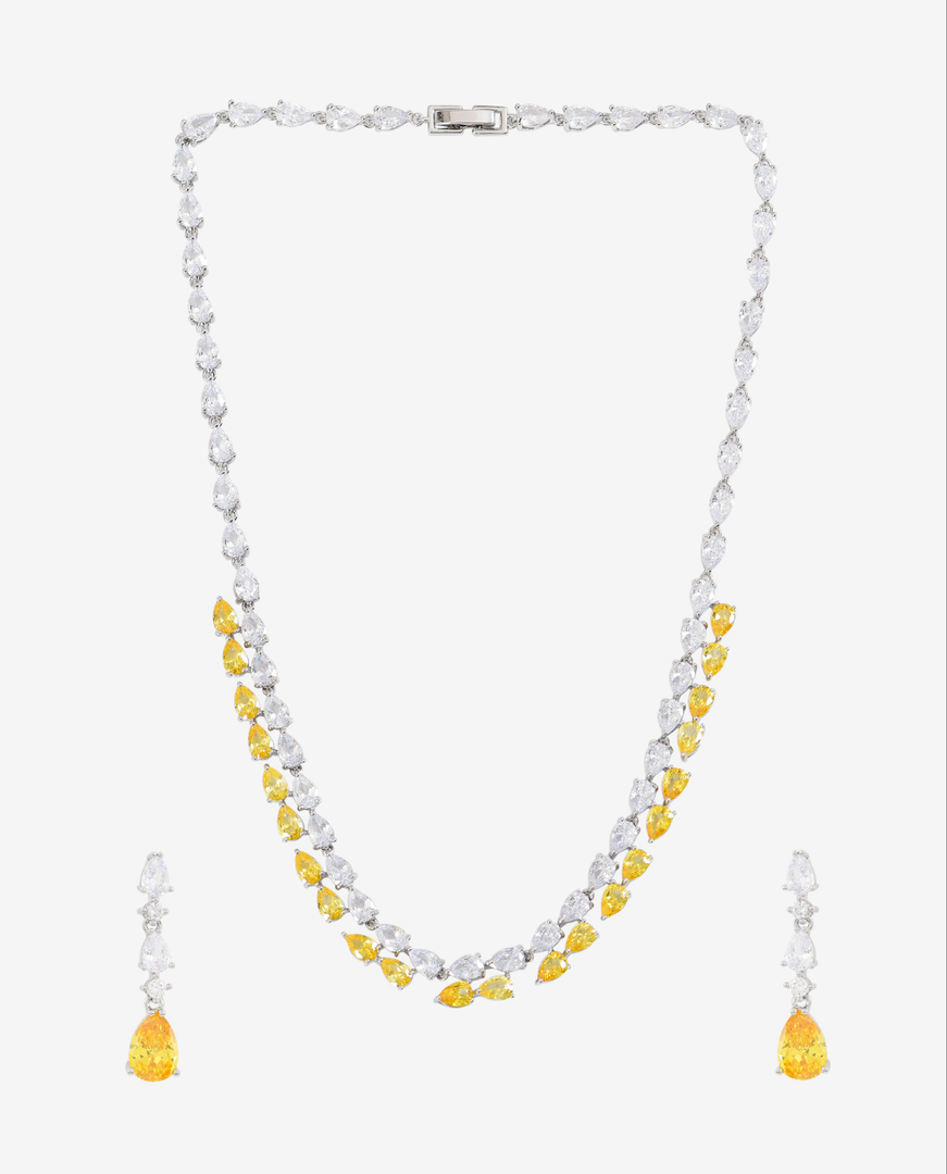 Yeloras Diamond Necklace Set