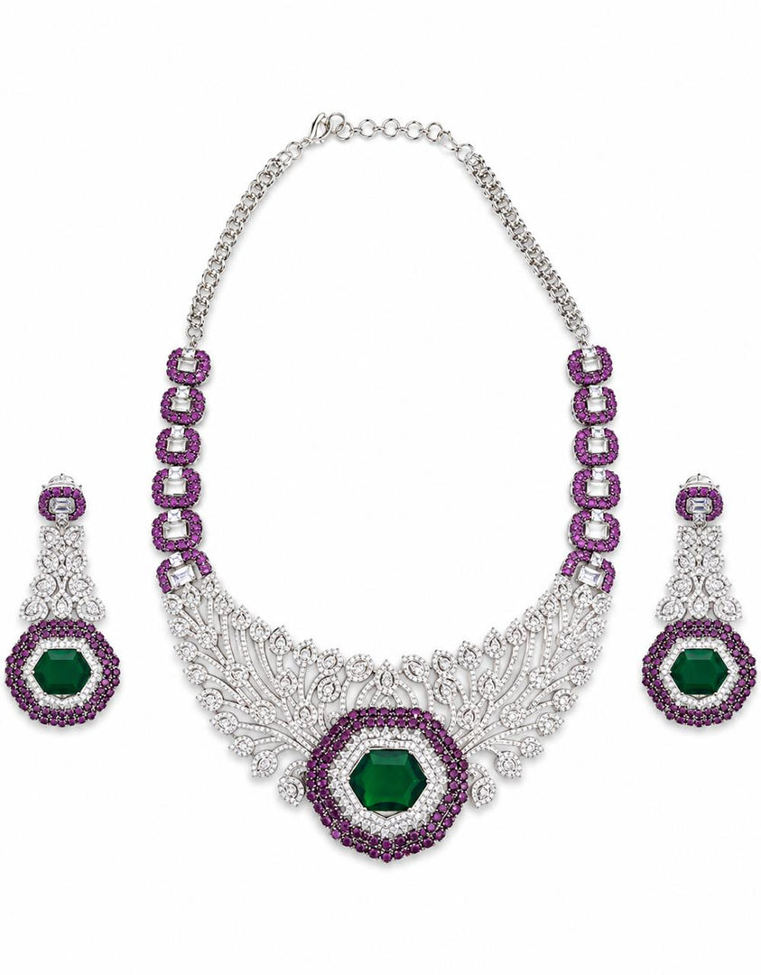 Aks-e-Gulzar Diamond Necklace Set