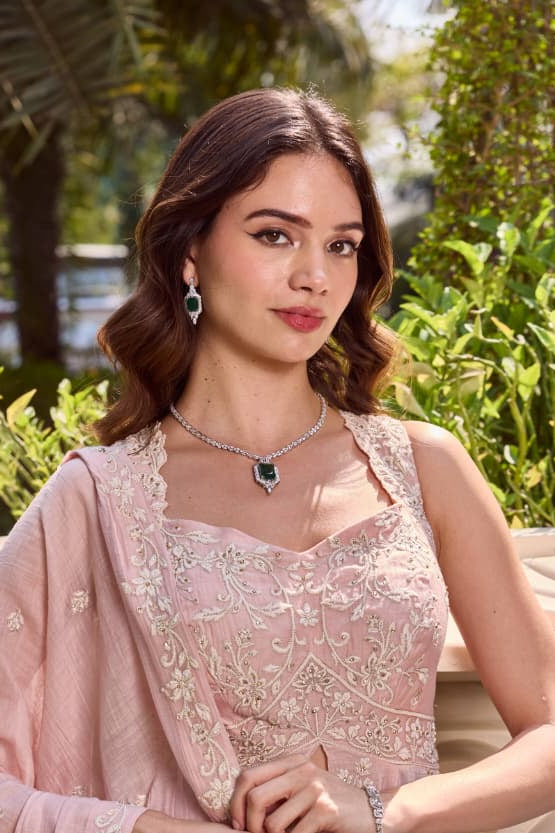 DIA Necklace Set