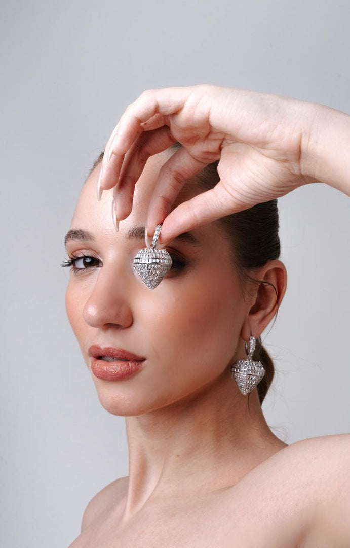 Diamora Danglers