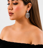 Load image into Gallery viewer, Eclat Diamond Danglers